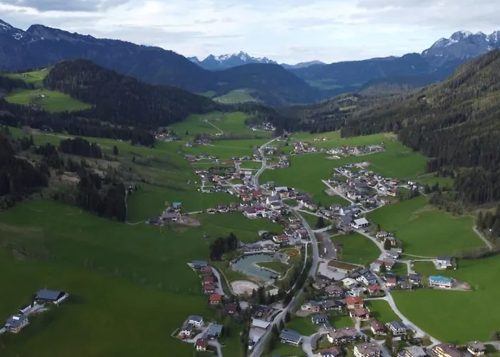 Large Cozy Grubweg 130 Qm